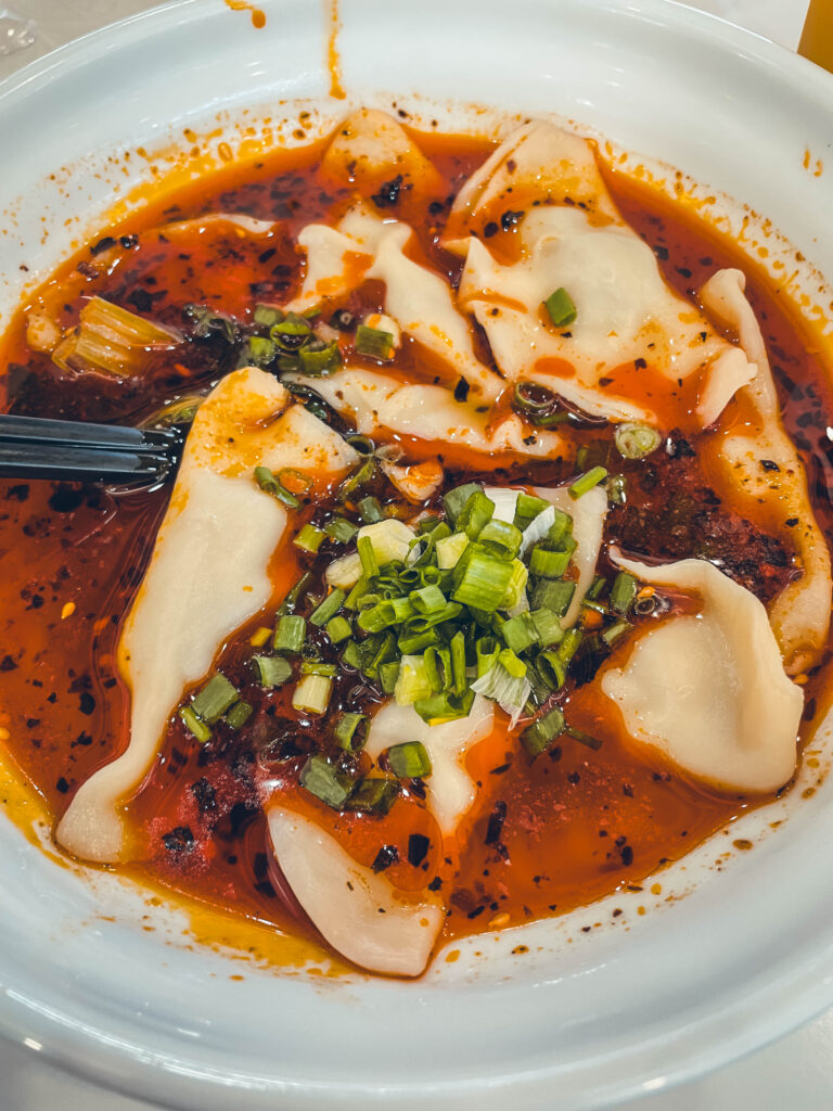 Voyager en Chine, plat de nouilles