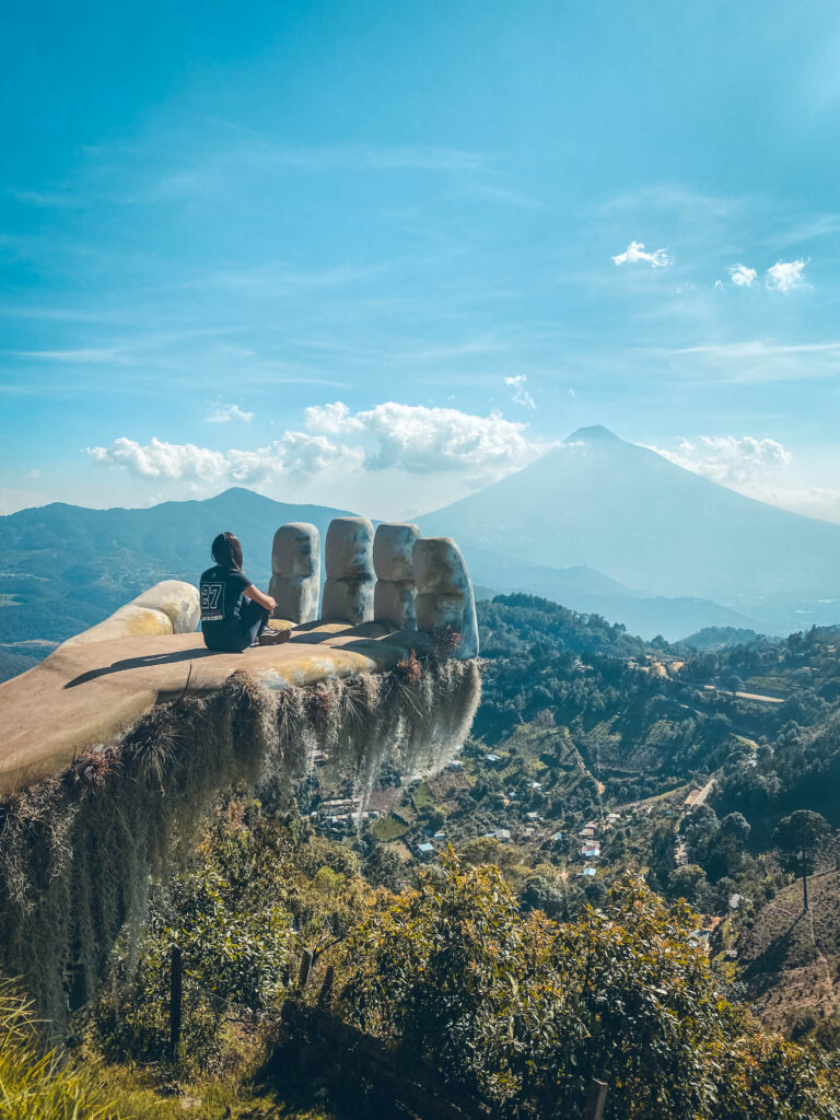 Village d'Hobbitenango près d'Antigua au Guatemala