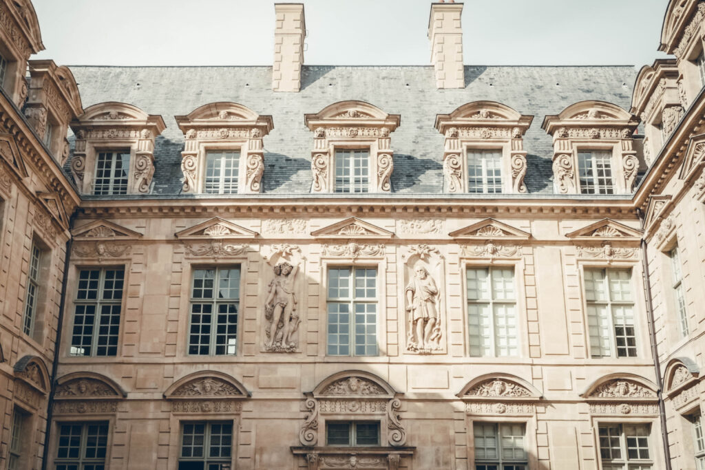 Hôtel de Sully Paris