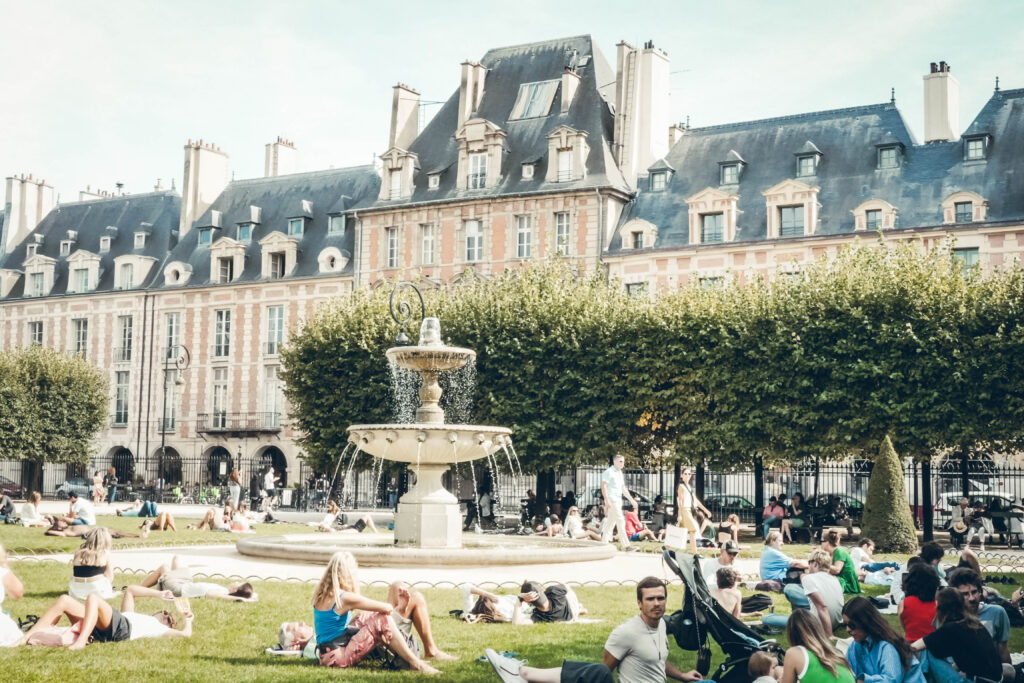 Place des Vosges Paris