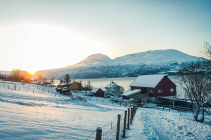 Nordre Hestnes Gård, ferme près de Tromsø en Norvège